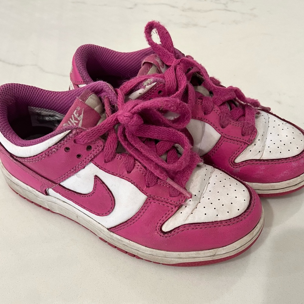 Nike Dunks, sz 1